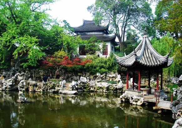  p data-id="gnbl5x2d0d">狮子林位于圆明园,乾隆游苏州后仿建,建成于