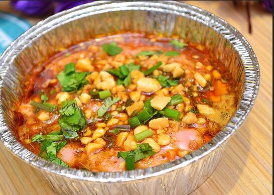  p>记子炖丰脑是一道由枸杞,羊脑等做成的美食. /p>