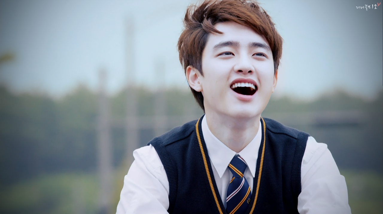 (包括两个大写字母和两个标点符号),曾用名都暻秀,1993年1月12日出生