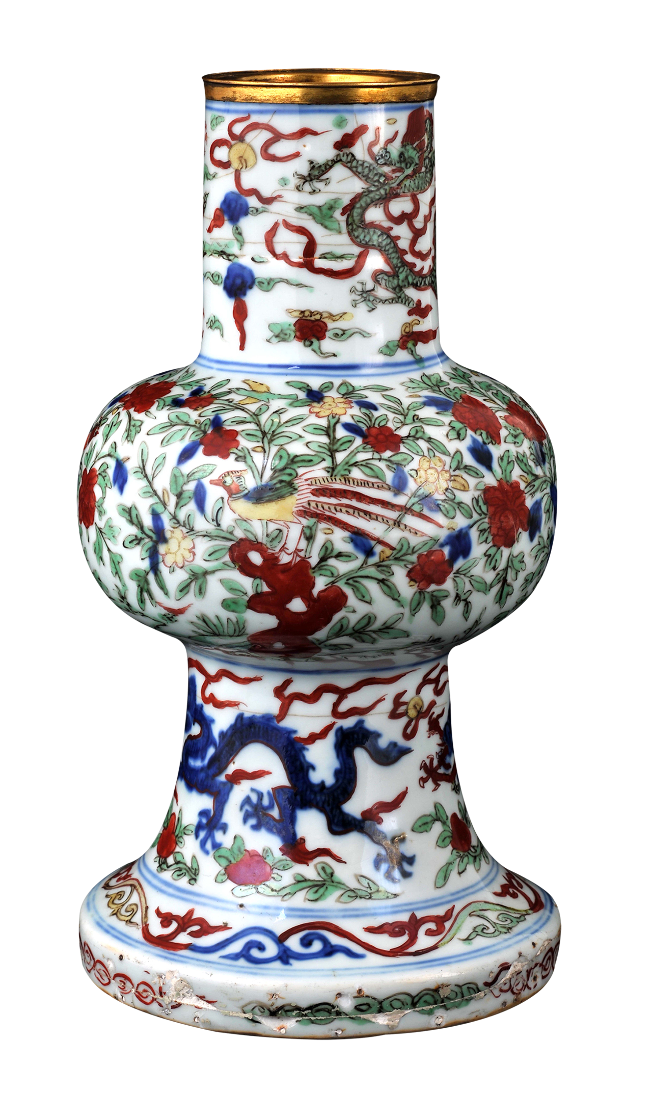  p>明青花五彩龙凤觚是明代瓷器. /p>