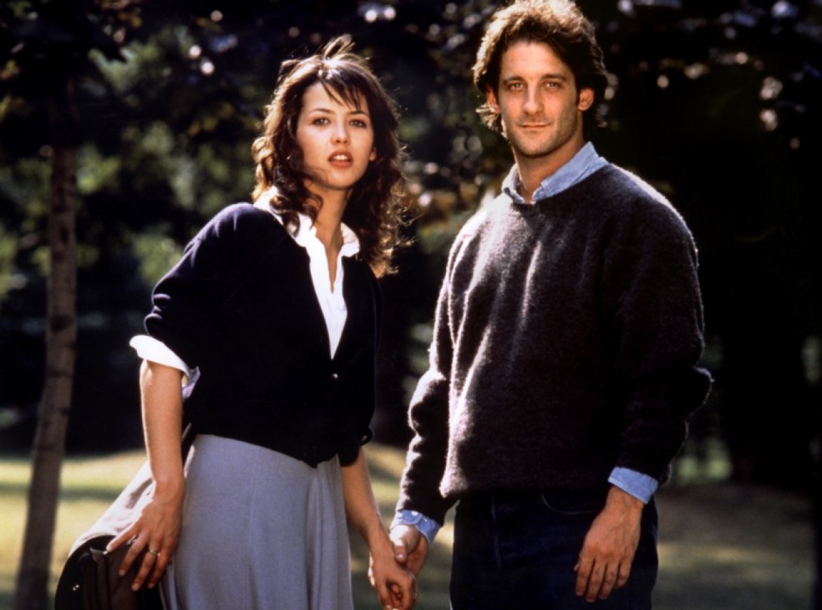  /p></p></a> p>1980年,出演了青春爱情片《 a target="_blank" href="/item