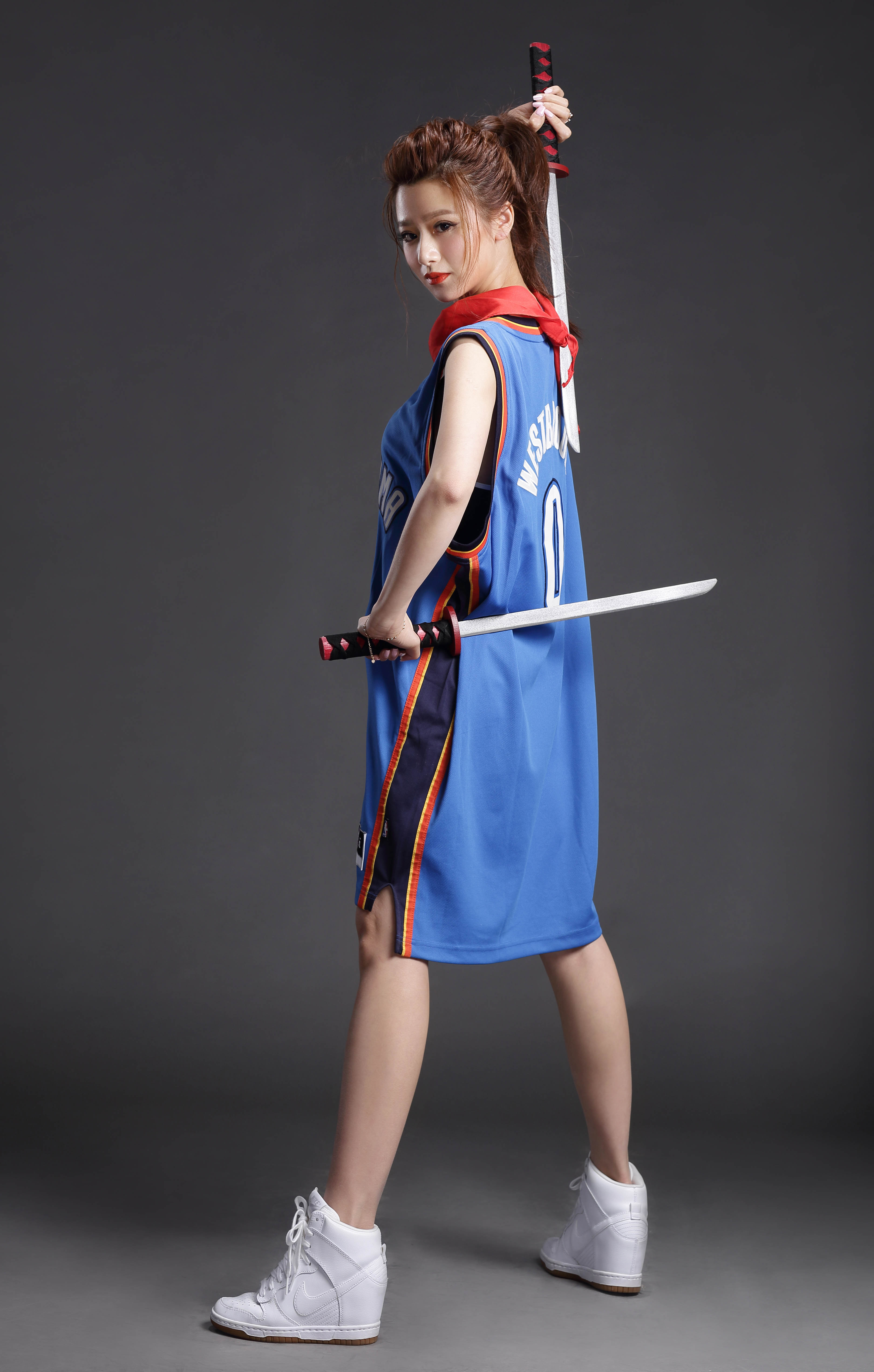  p>徐小溢,中国内地 a target="_blank" href="/item/主持人/4690681"