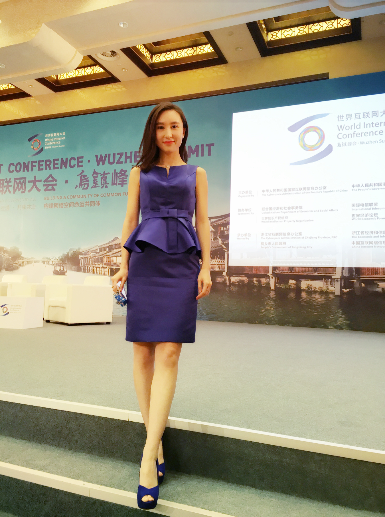  p data-id="go0to9dikz">李玮,女,山东青岛人,浙江广播电视集团主持