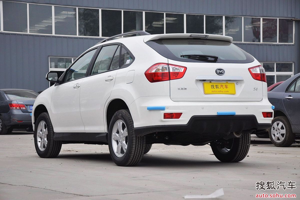 比亚迪s6