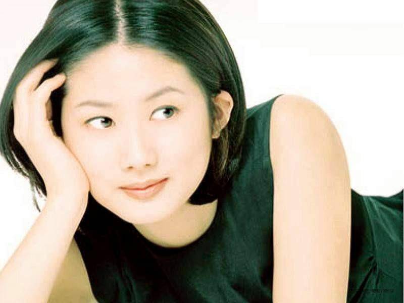  p>沈银河,1972年9月23日出生于韩国京畿道金浦市,韩国女演员.