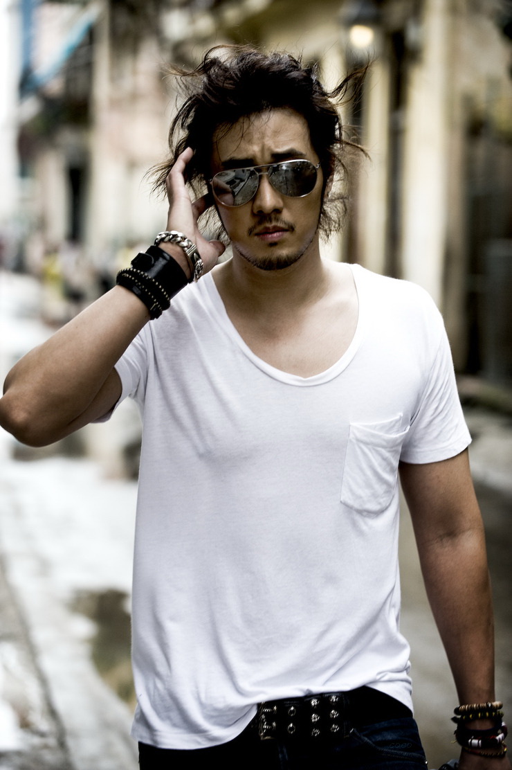  p>苏志燮,1977年11月4日出生于韩国 a target="_blank" href="/item