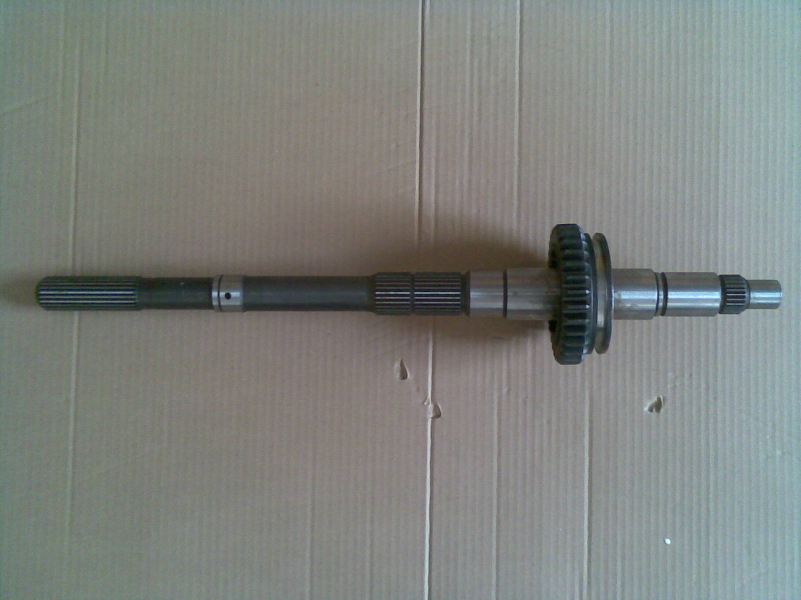 是汽车 a target="_blank" href="/item/变速箱">变速箱 /a>里的一根