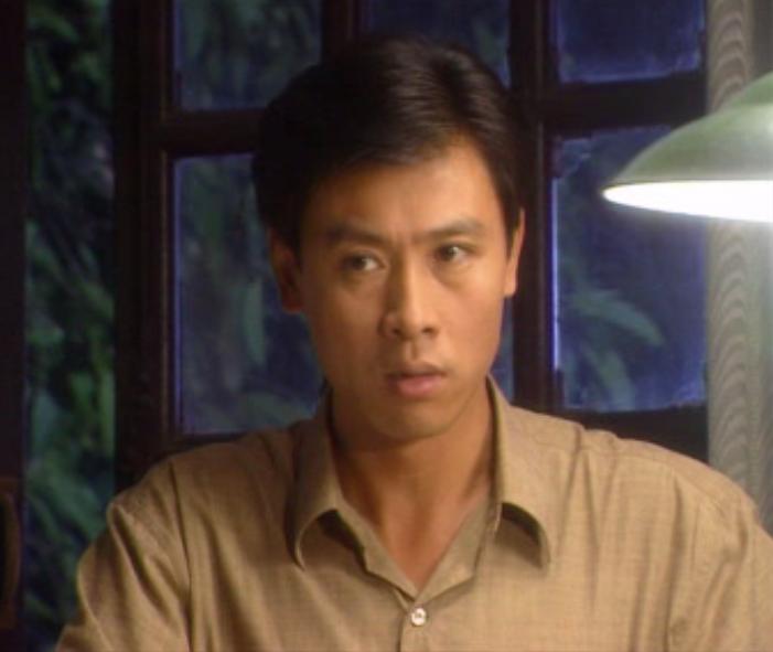  p>《便衣警察》是由 a target="_blank" href="/item/海岩/586936"