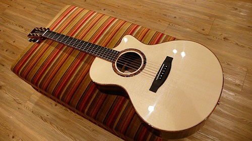 " data-lemmaid="6009333">韩国 /a>人,小时候就是网络上的吉他红人