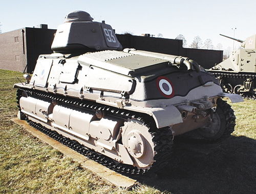  p>法国索玛s-35型中型坦克是世界上第一辆用钢铁作为材料制造而成的