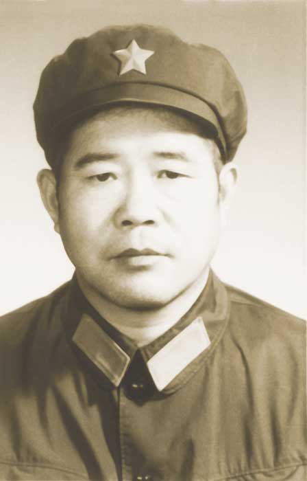  a target="_blank" href="/item/武汉军区">武汉军区 /a>工程兵政委