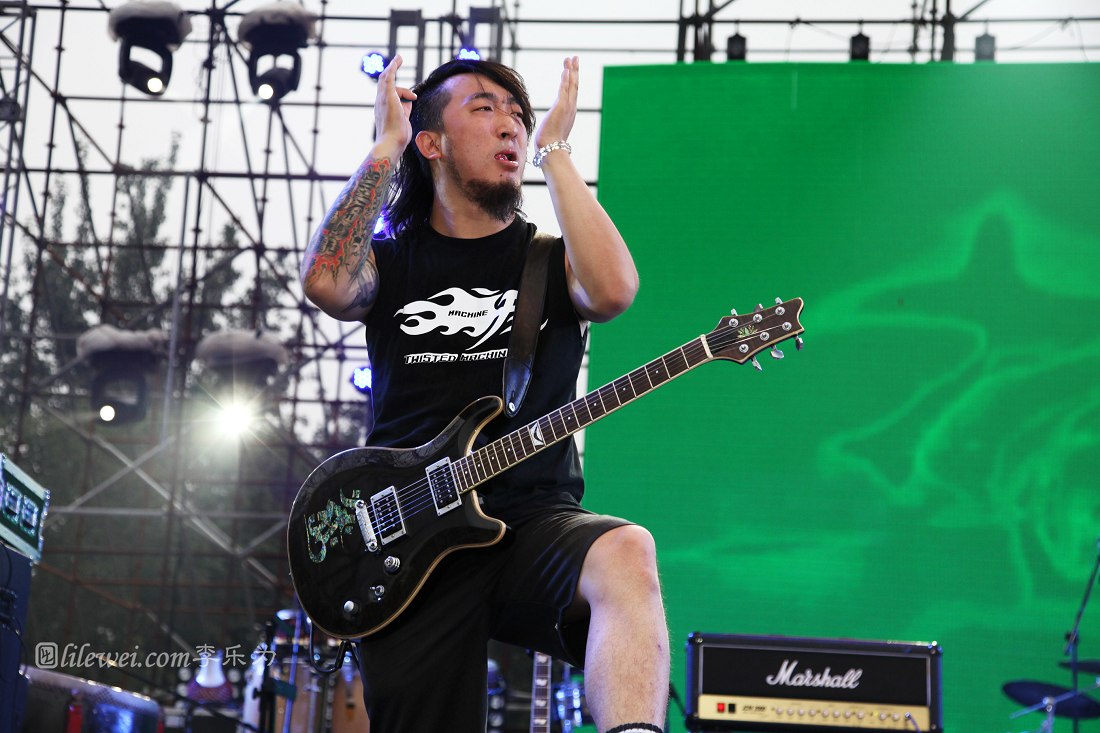 扭曲的机器乐队