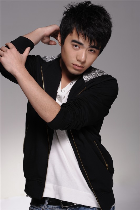  p>韩啸:影视演员, a target="_blank" href="/item/80后/11968" data