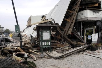  p data-id="go0cd7fbeh">美国加州旧金山大地震,1989年10月17日