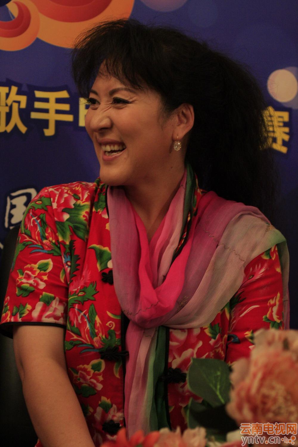 宗庸卓玛,1963年6月9日出生于云南省德钦县羊拉乡,中国藏族女高音歌唱