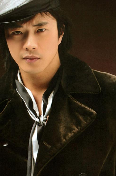  p>权相佑(kwone sang woo),1976年8月5日出生于韩国大田广域市.