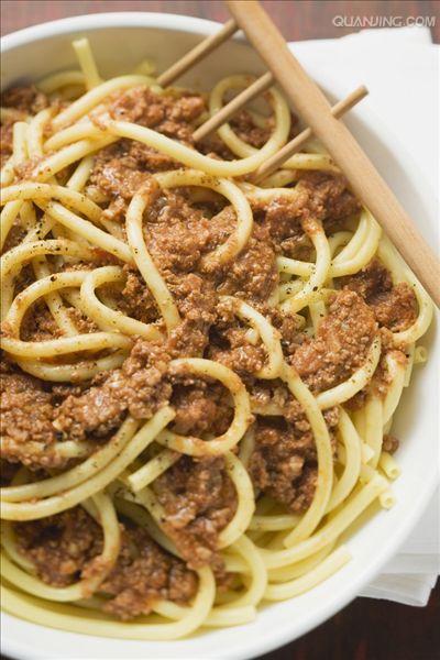  p>通心粉亦称通心面,在国外已是极普通的面制品之一,我国 a target="