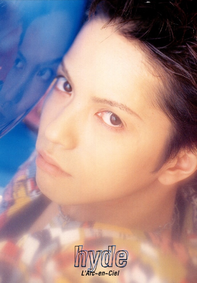  p>hyde,本名"宝井秀人",1969年1月29日出生于日本和歌山县和歌山市.