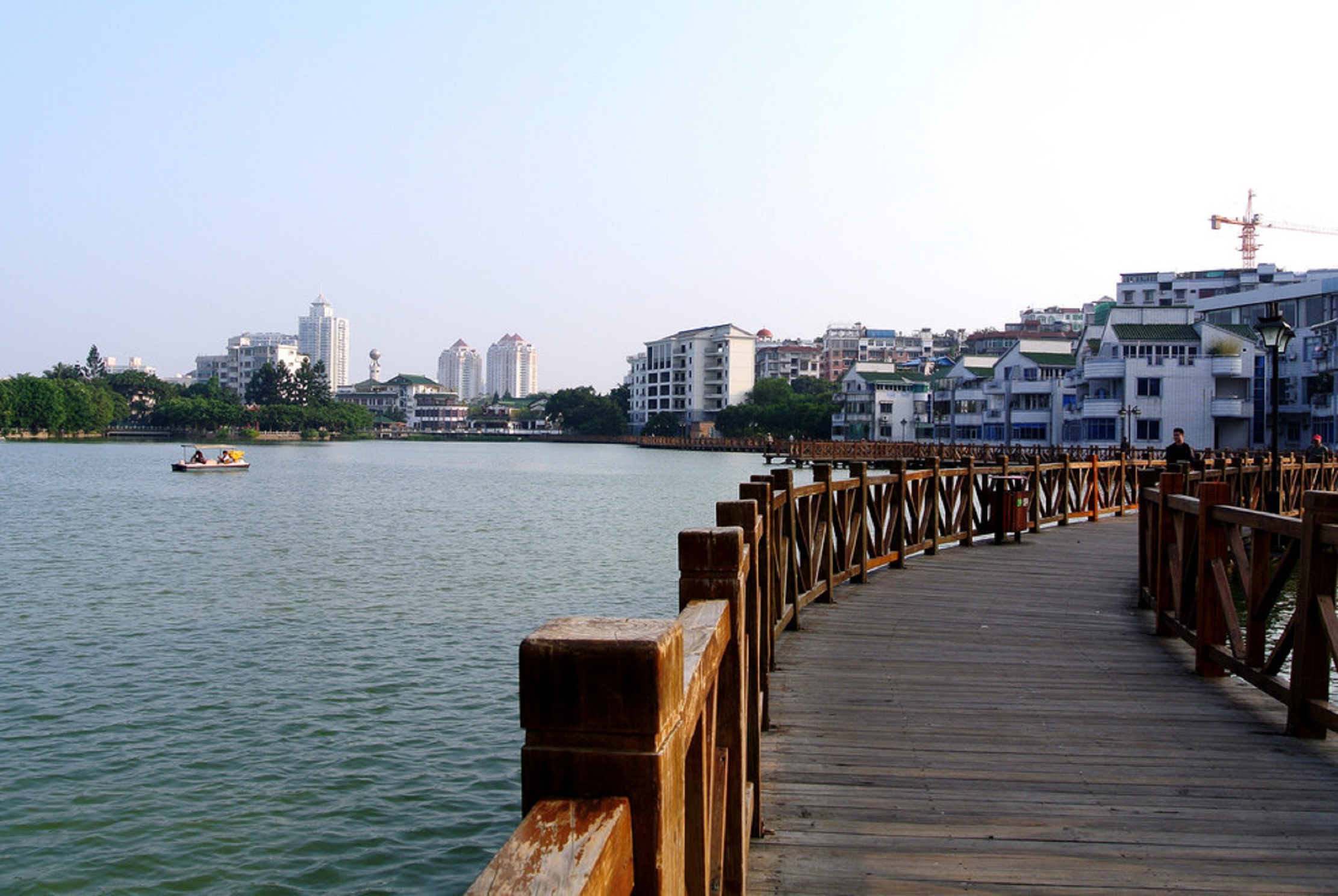  p>左海公园位于 a target="_blank" href="/item/福州市/366603"