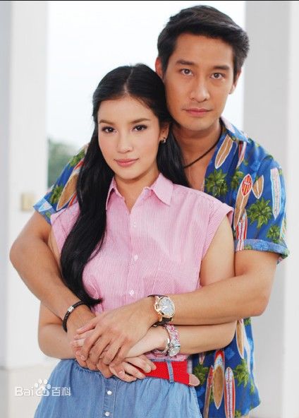 p>婉娜拉·宋提查(vill ),1989年4月10日出生于泰国曼谷,泰国女演员