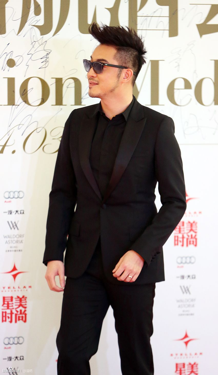  p>沙溢,1978年2月15日出生于 a target="_blank" href="/item/吉林省