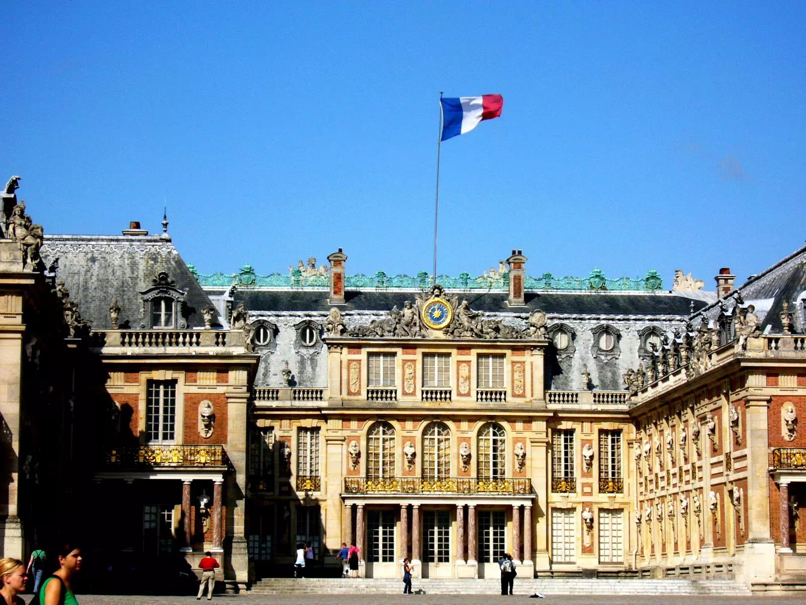 data-lemmaid="145113">法兰西共和国 /a>的首都和最大城市,也是法国