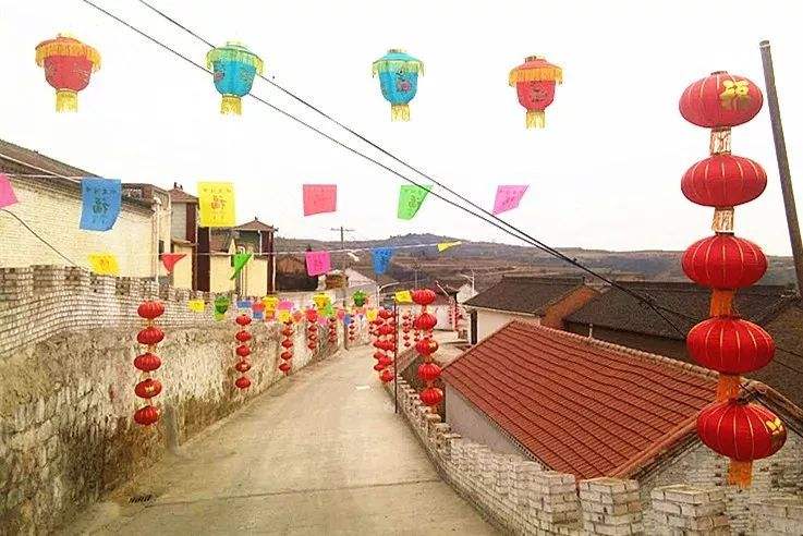  p>丹水村位于北诗镇东南,全村共有农户343户,人