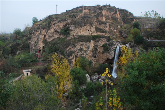  p>景明旅游区位于山西省 a target="_blank" href="/item/曲沃">曲沃