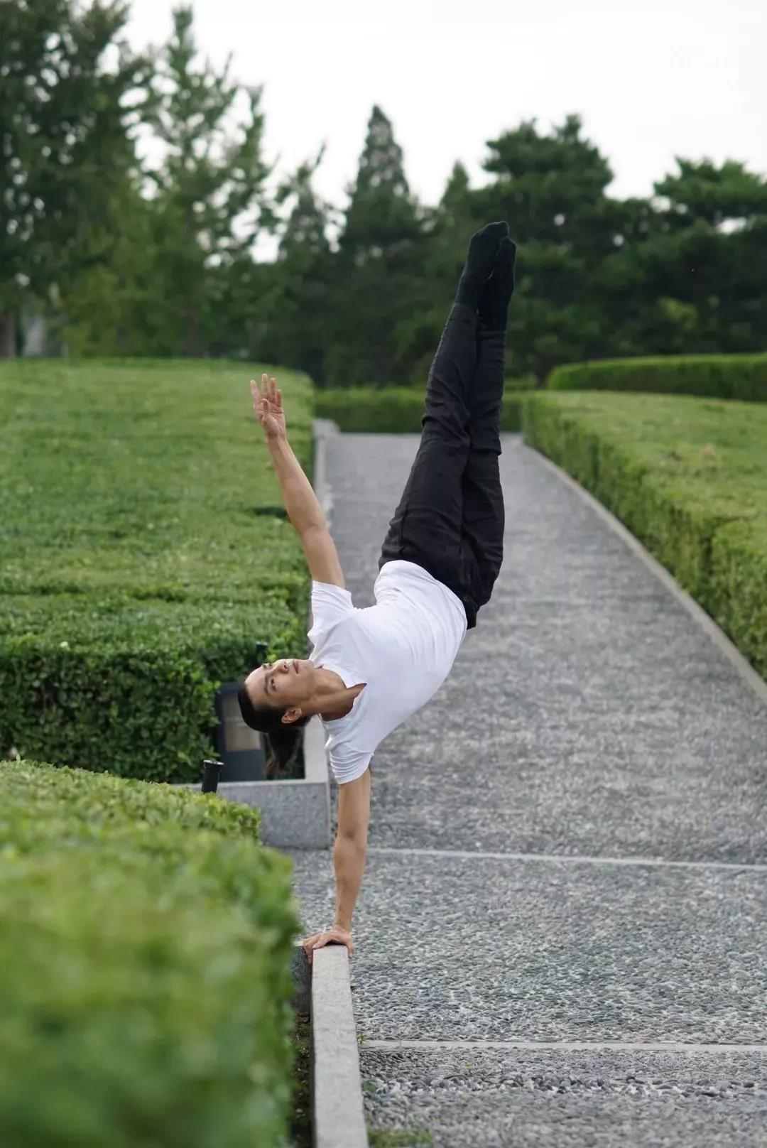 孙科,1990年1月19日生,是 a target="_blank" href="/item/北京舞蹈