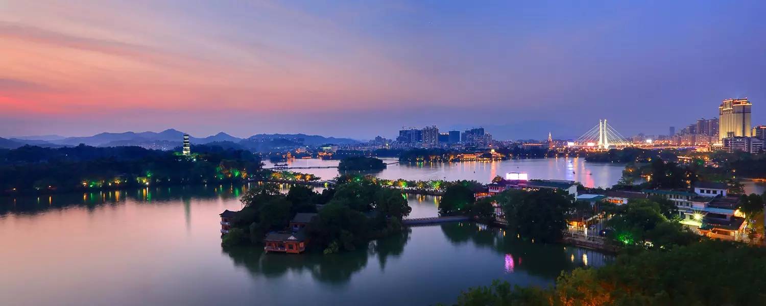 西湖的历史价值(西湖的历史价值和地位)