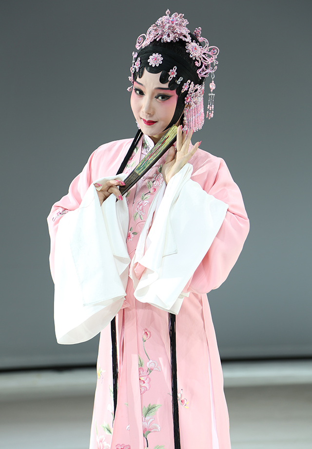 " data-lemmaid="1444370">北方昆曲剧院 /a>优秀青年演员,工闺门旦