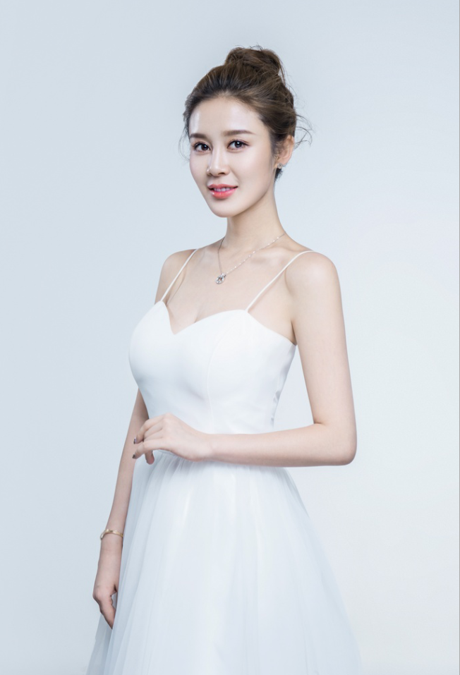 data-lemmaid="228213">湖南 /a>,芒果娱乐签约主持人,演员,毕业于 a