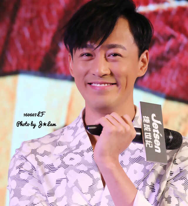  p>林峰,1979年12月8日生于福建厦门,中国香港影视男演员,流行乐歌手.