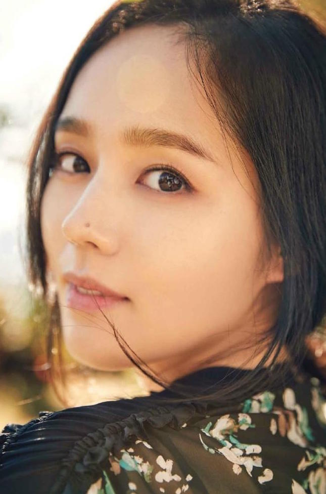 韩国女演员,毕业于韩国 a target="_blank" href="/item/庆熙大学">庆