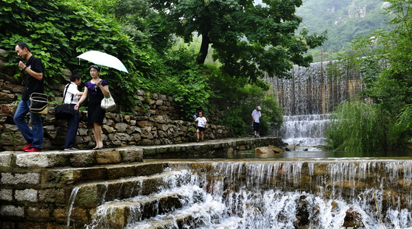  p data-id="gnav8caaam">云龙涧风景区,位于江苏省连云港市云台山脉