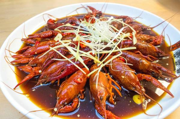 凉拌小龙虾