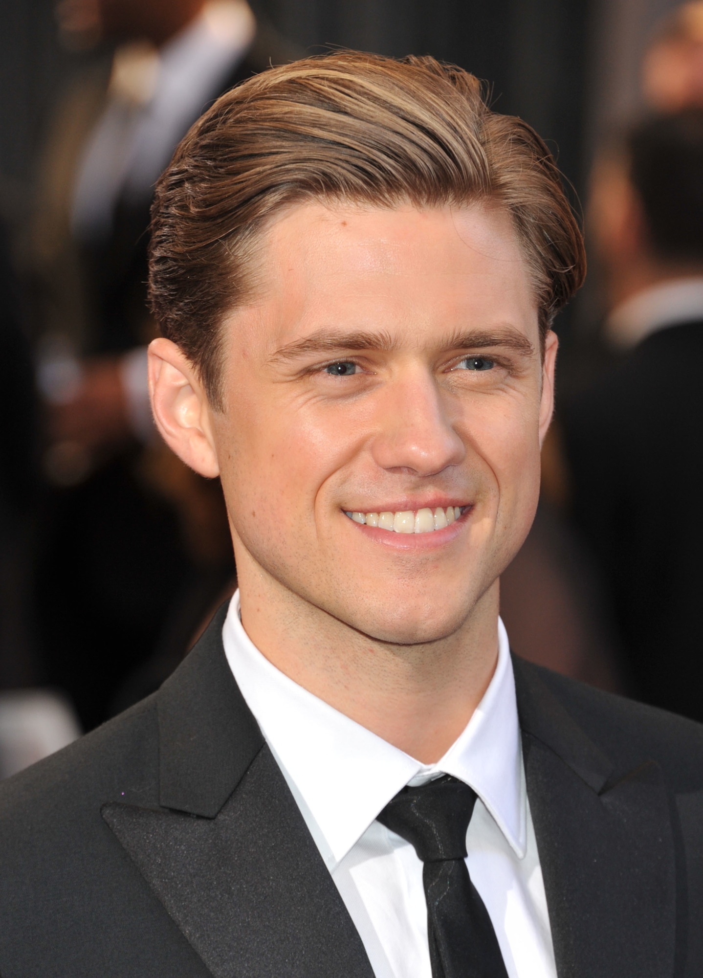 aaron tveit