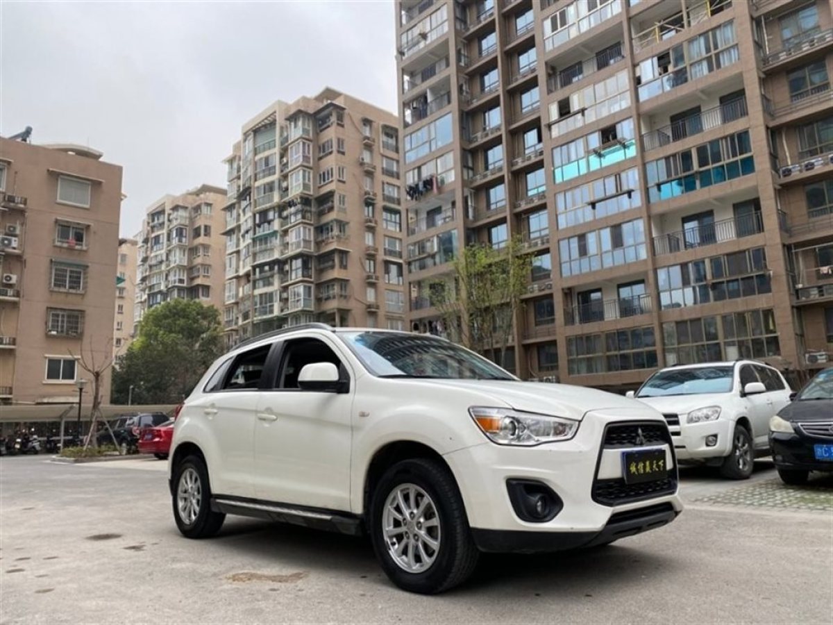 2013款asx劲炫1.6l手动两驱标准版