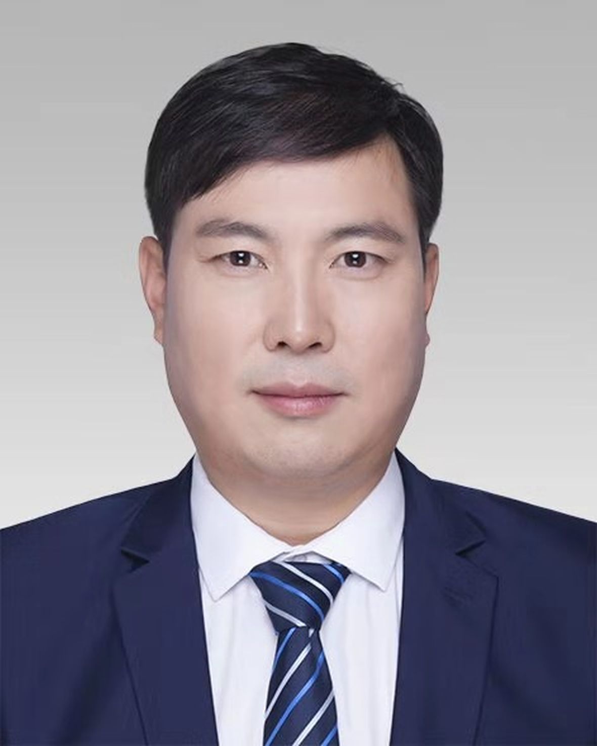  /p> p>现任陕西省咸阳市秦都区委常委,纪委书记,监委会主任. /p>