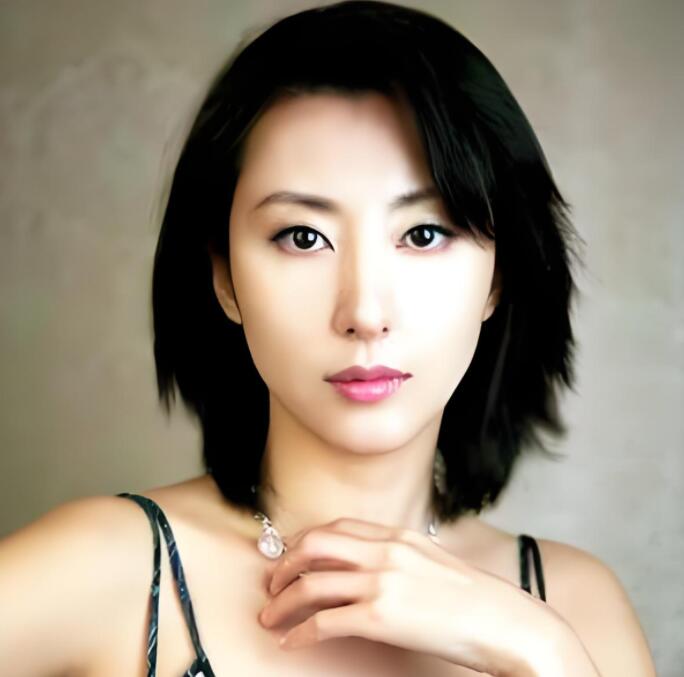  p data-id="gnbzx4cdor">金元萱,1969年5月16日出生于韩国,韩国女