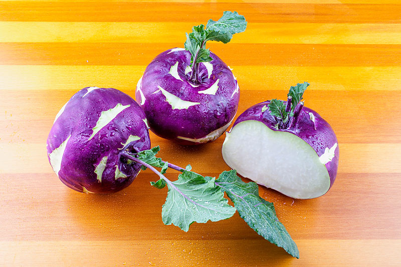  p data-id="gnbpg29gmy">又称苤蓝,是一直根茎蔬菜, a target="