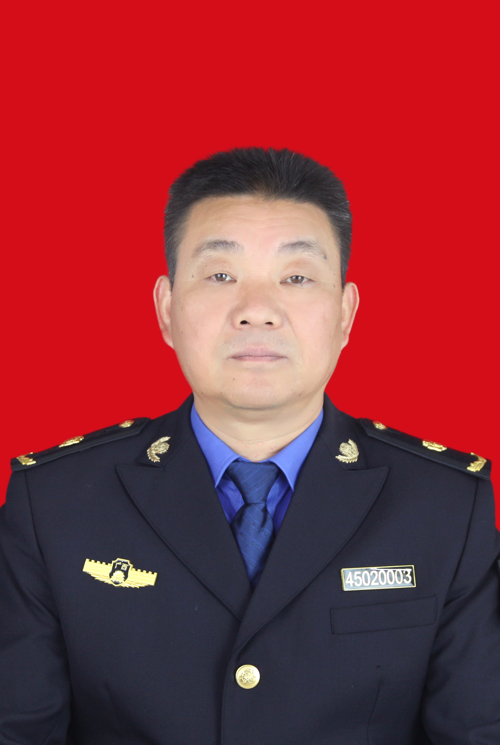  p>黄明清,男,1969年5月出生,汉族,籍贯湖南麻阳,中共党员,本科学历