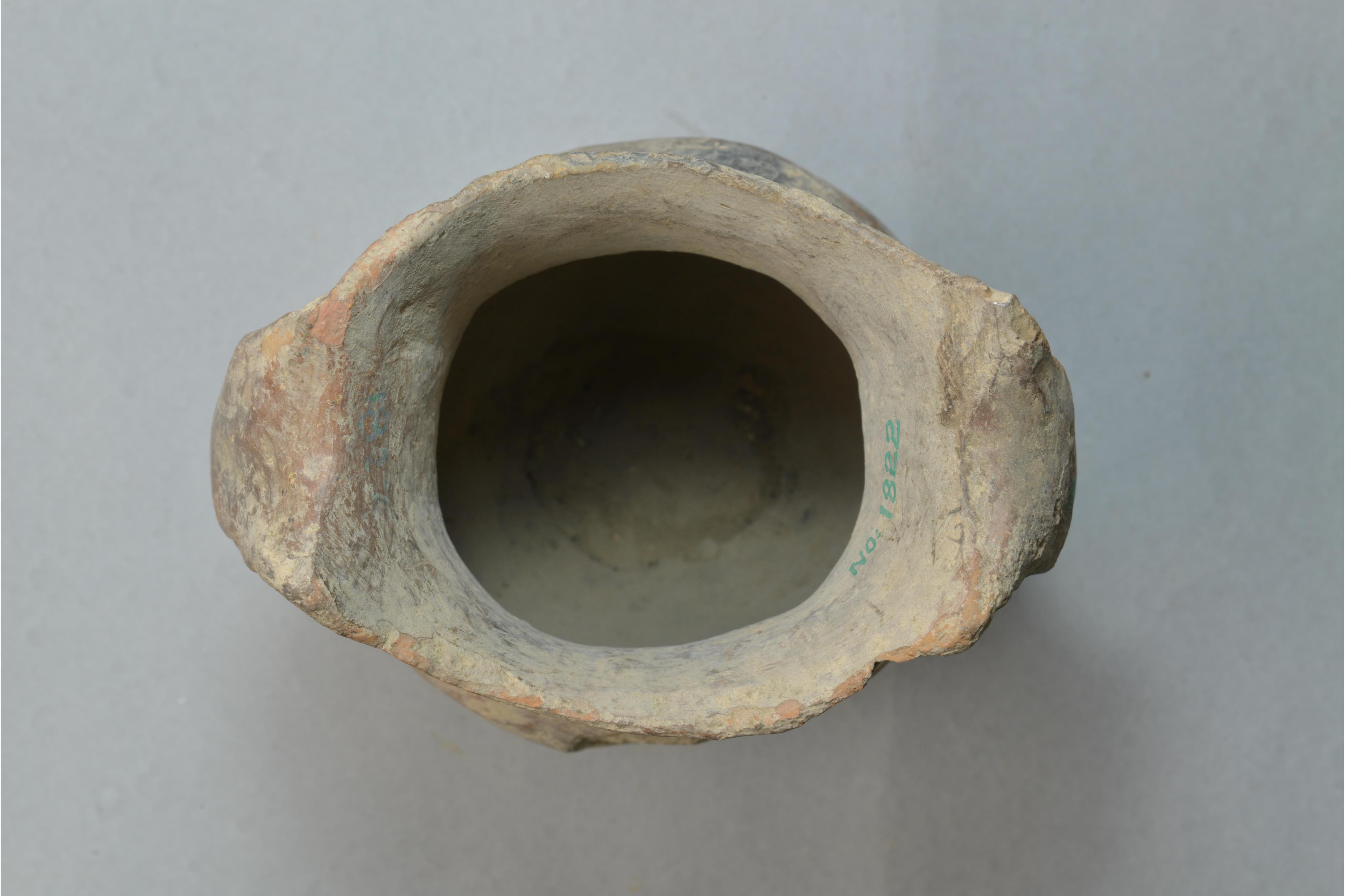 寺洼文化马鞍口双耳红陶罐