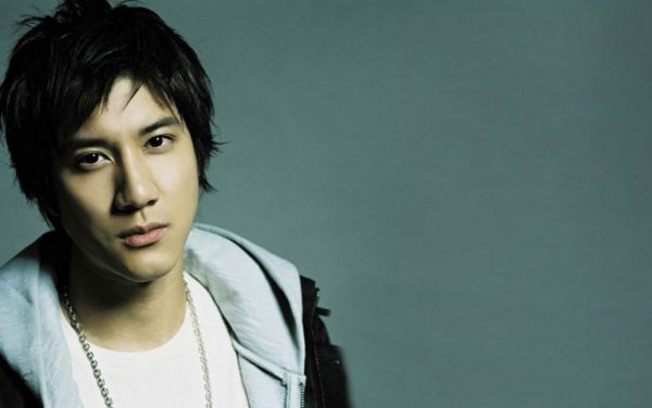 心中的日月（2004年王力宏发行的音乐专辑）_百度百科