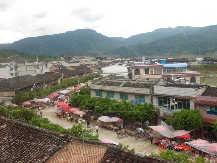  p>新华镇,隶属于湖北省神农架林区,地处 a target="_blank" href="