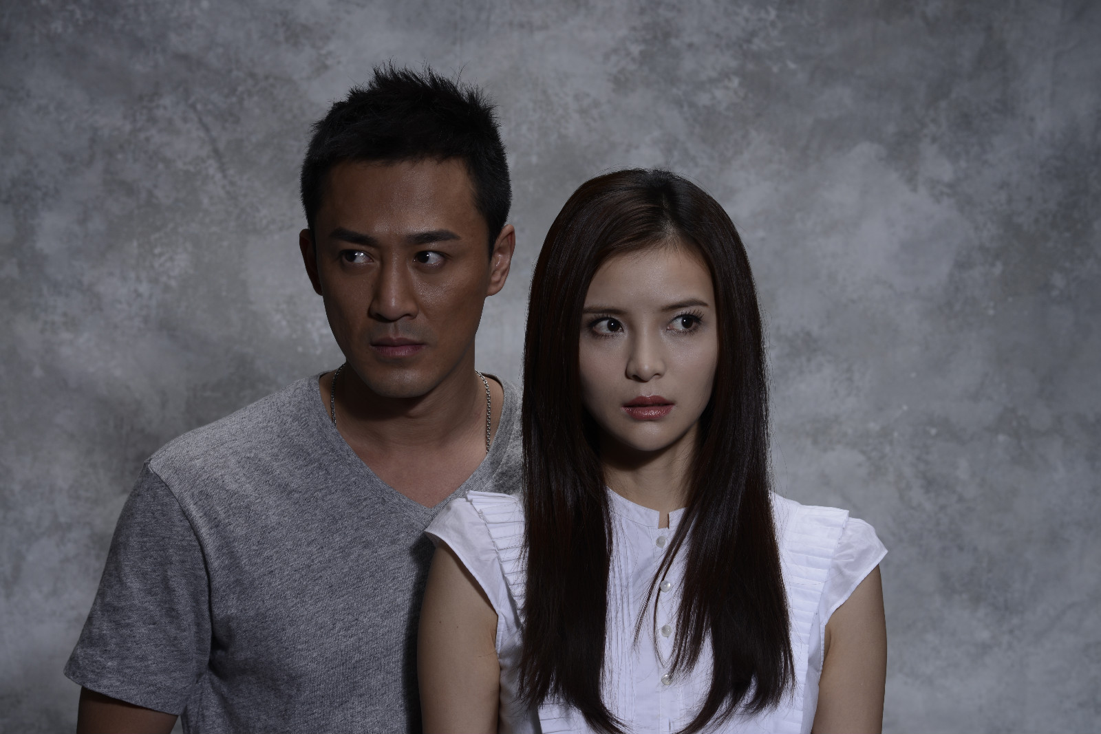  /p> p>2012年夏嫣获香港著名电影人 a target="_blank" href="/item