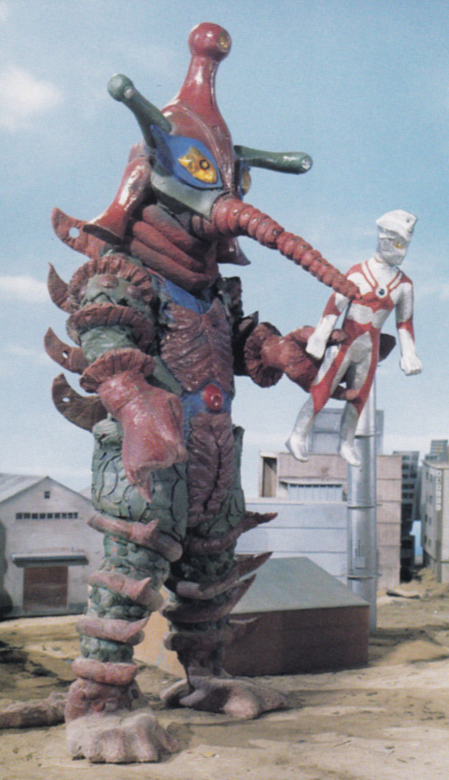 人,特摄剧《 a target="_blank" href="/item/艾斯奥特曼/59893530"