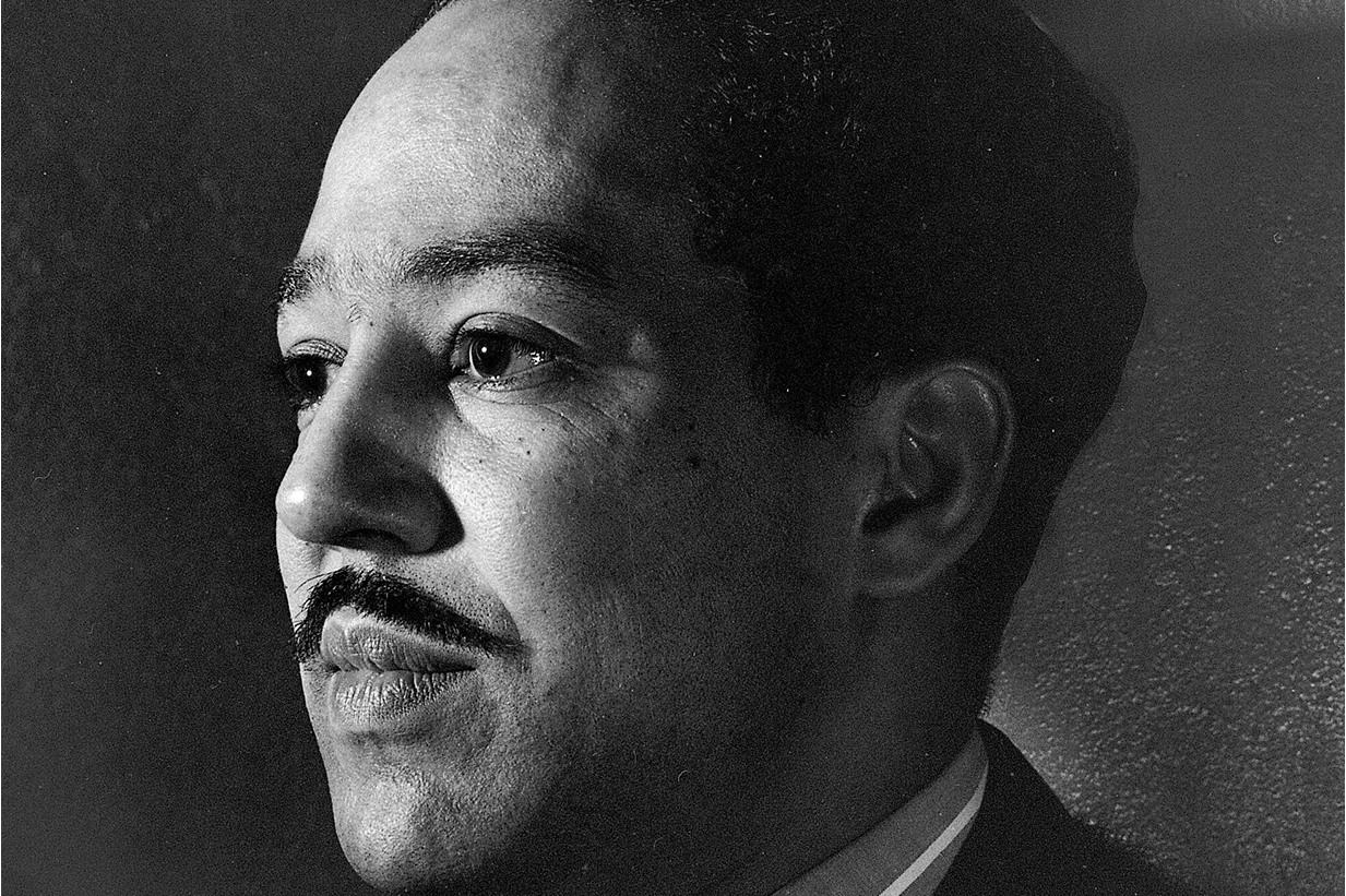  p> span class="ref" data-ctrid="sa17hnmciniy">兰斯顿·休斯