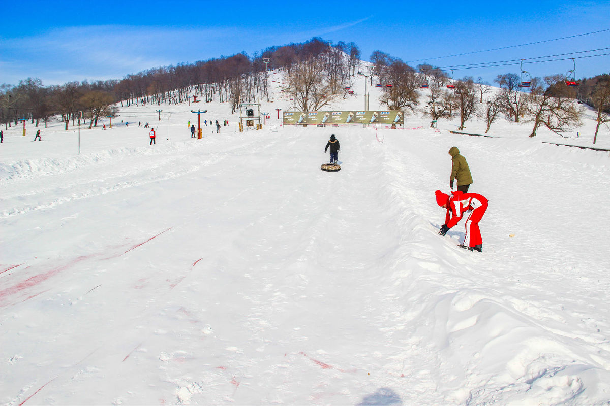 平山神鹿滑雪场