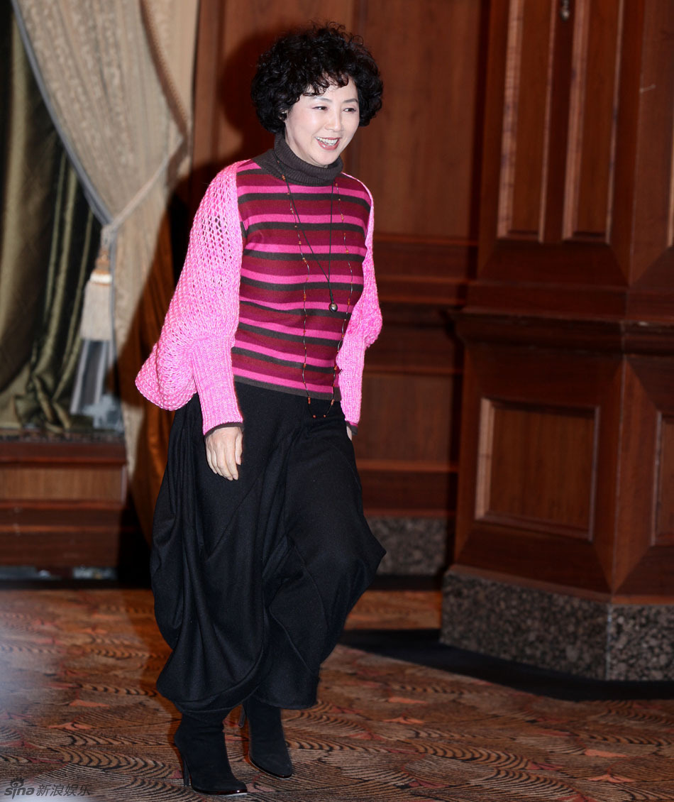  p>高斗心,1951年5月22日出生于韩国济州岛,韩国影视女演员,毕业于